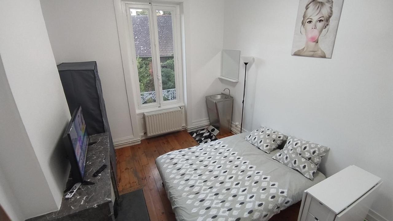 La Batisse De Saint-Chamond Bed & Breakfast Bagian luar foto