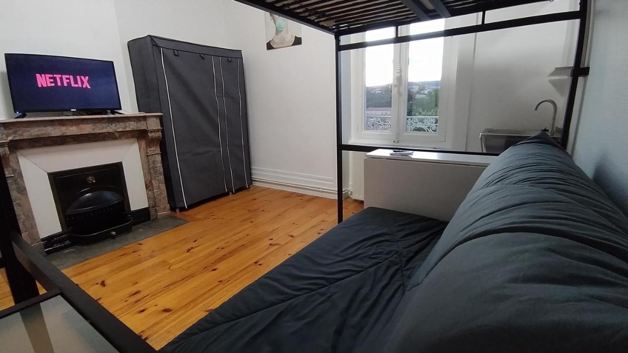 La Batisse De Saint-Chamond Bed & Breakfast Bagian luar foto