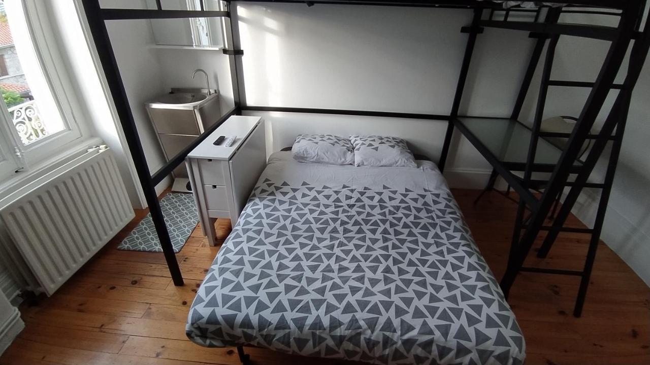 La Batisse De Saint-Chamond Bed & Breakfast Bagian luar foto